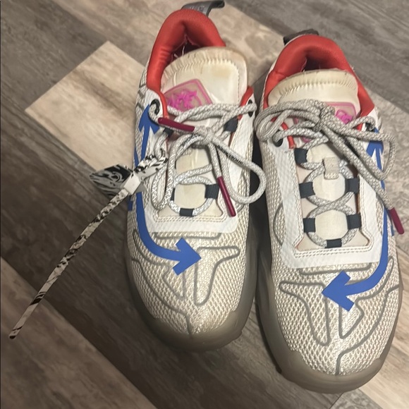 OFF-WHITE Sneakers - Picture 1 of 7